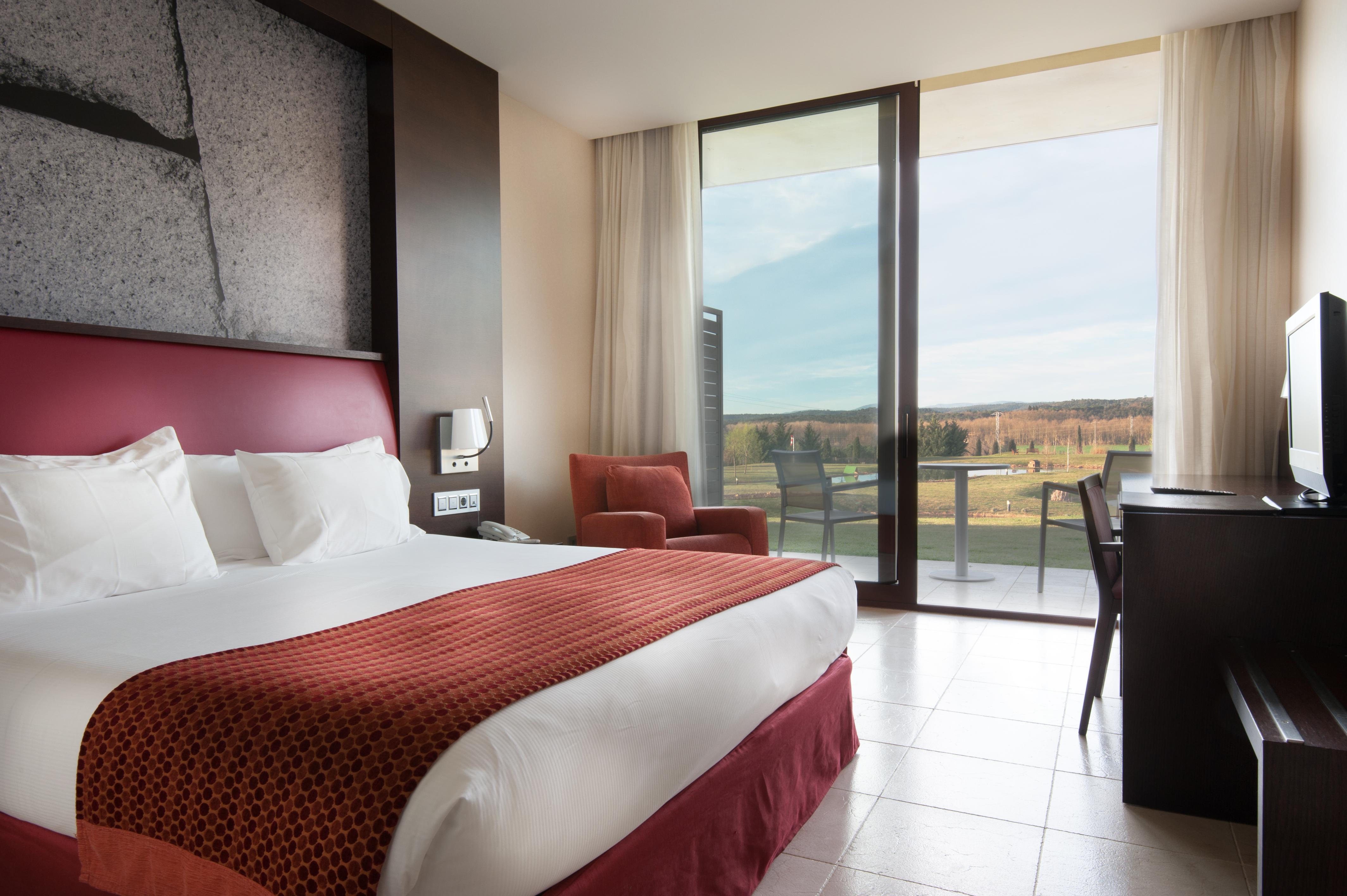 Hotel Mas Sola Санта Колома де Фарнерс Екстериор снимка